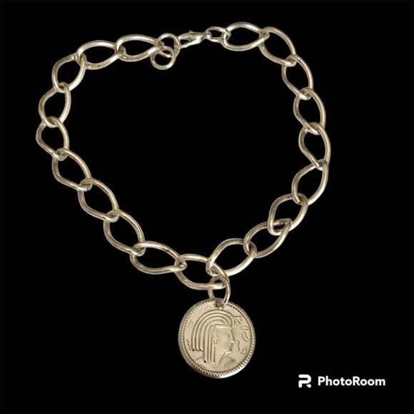Vintage Egyptian Coin Charm Bracelet Silver Plated 7-10" Chain Egypt Lady Queen - Picture 2 of 7
